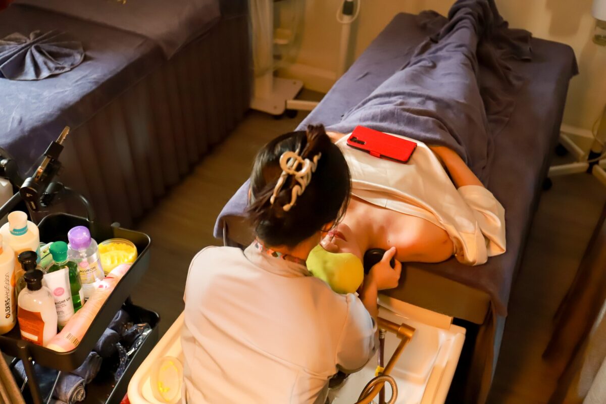 All In One Massage - Gói liệu trình thư giãn toàn thân kết hợp gội đầu dưỡng sinh
